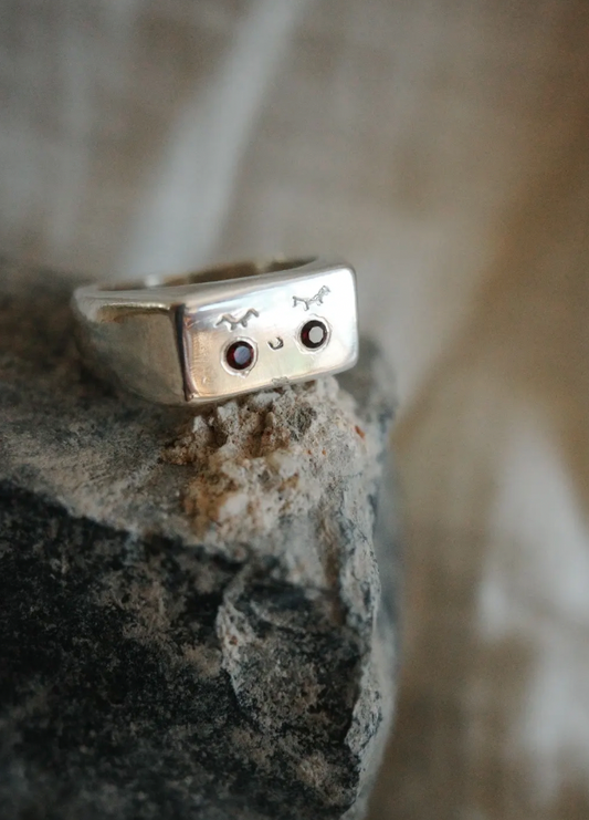 Selma signet ring